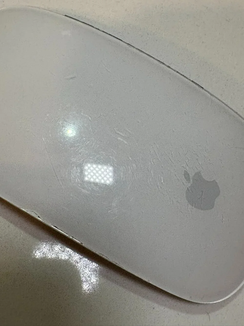 Apple Magic Mouse 2 A1657 Wireless Rechargeable Bluetooth White Silver Used